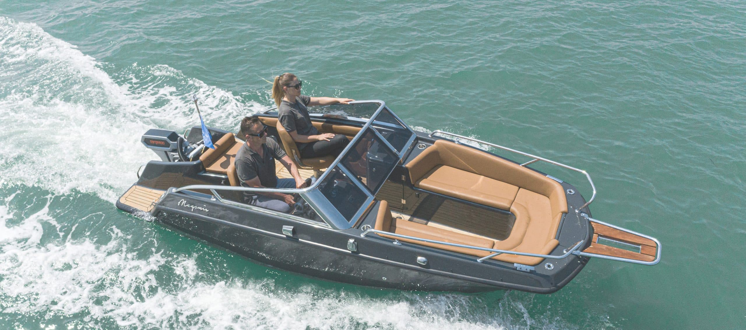 Magonis electric yacht